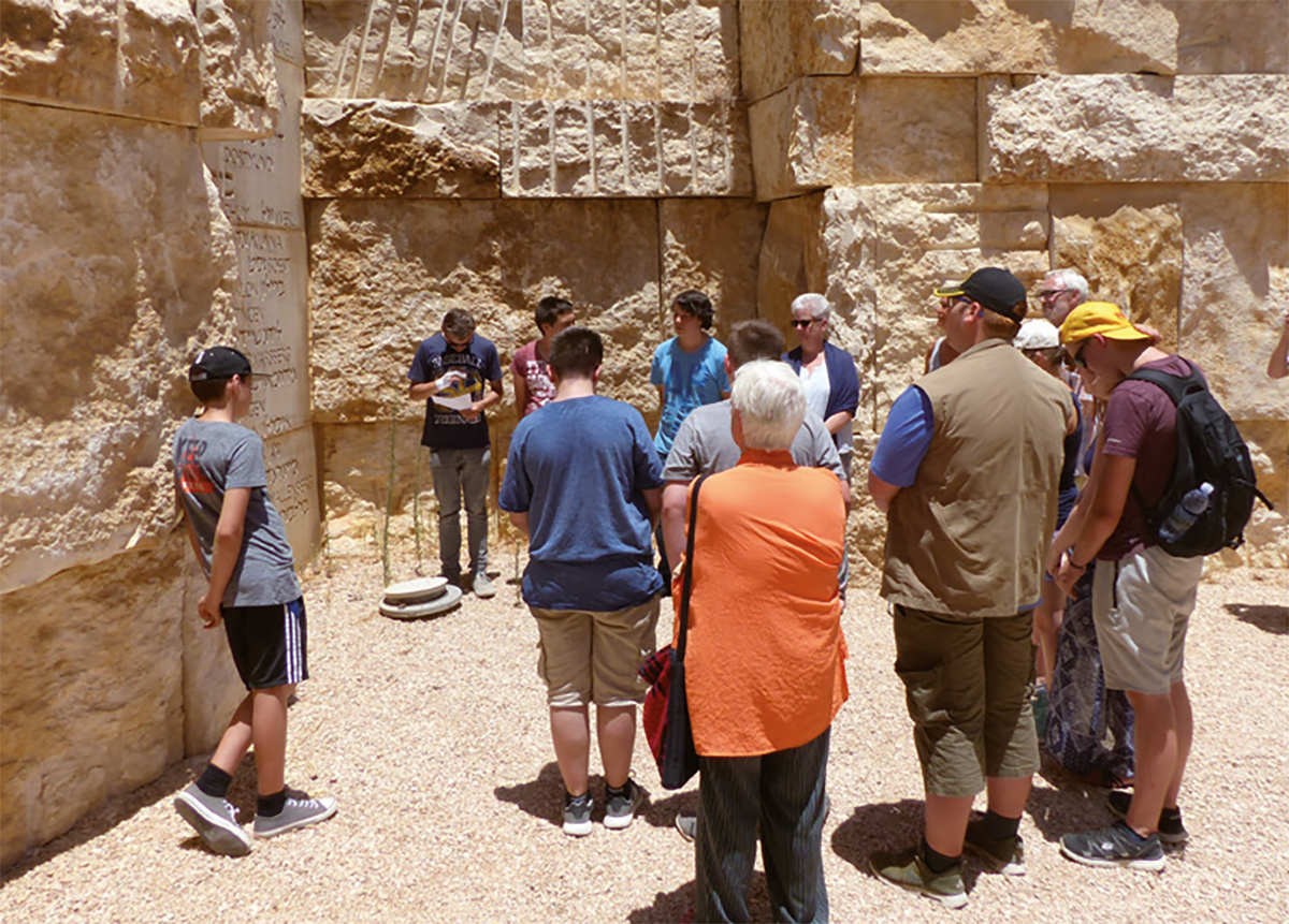 NRW bewirbt sich als Standort für Yad Vashem-Außenstelle NRW bewirbt sich als Standort für Yad Vashem-Außenstelle
